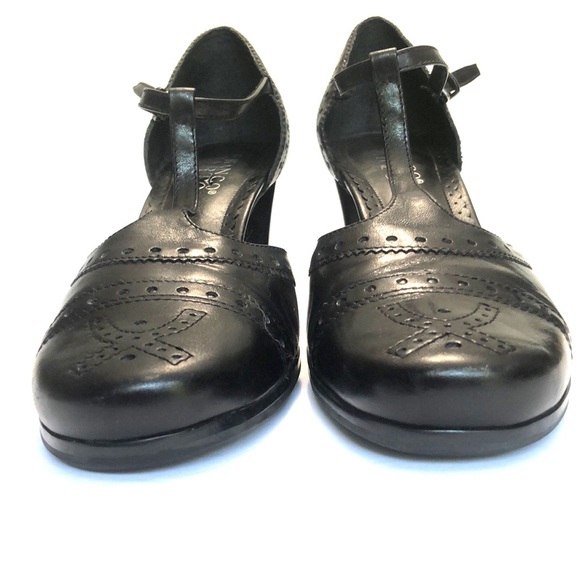 Franco Sarto Black Stacked Heel T-Strap Wide Square Toe Shoes size 8.5M - Picture 6 of 12